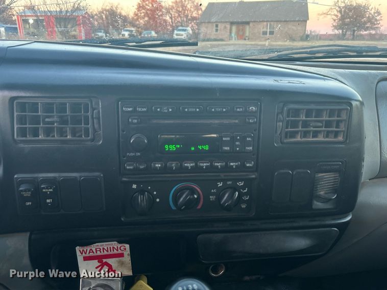 image for item DN0542 2007 Ford F750 Super Duty  winch truck