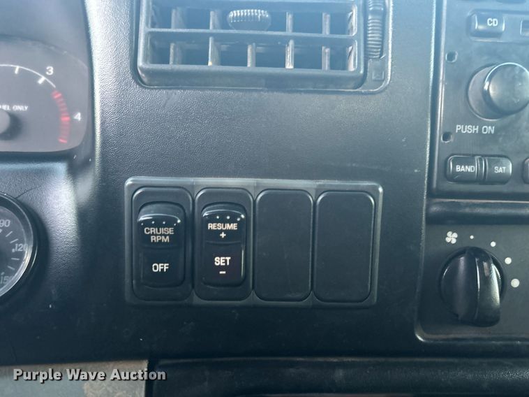 image for item DN0542 2007 Ford F750 Super Duty  winch truck