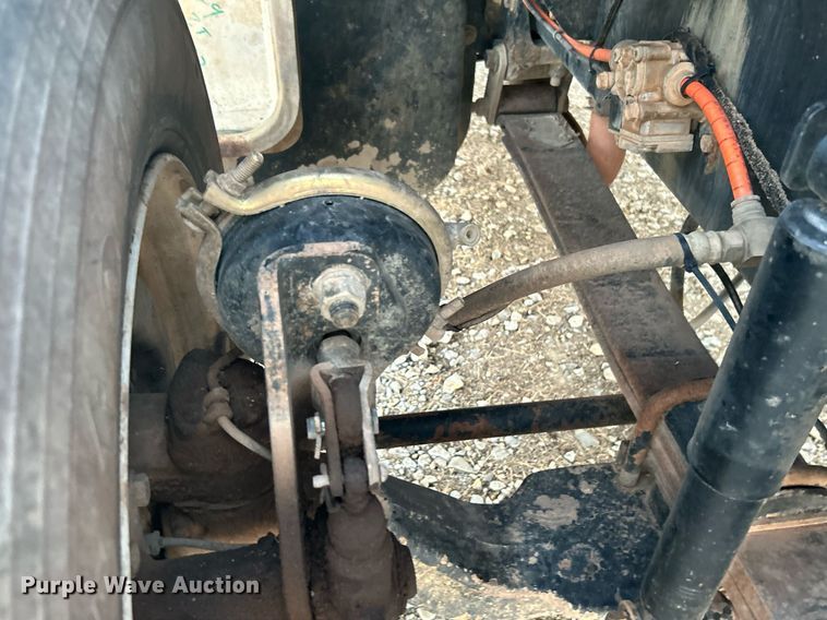 image for item DN0542 2007 Ford F750 Super Duty  winch truck