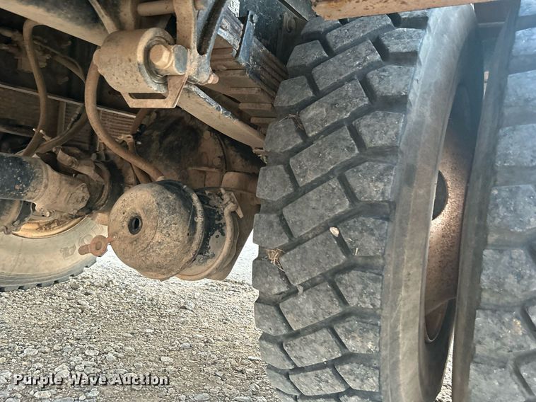 image for item DN0542 2007 Ford F750 Super Duty  winch truck