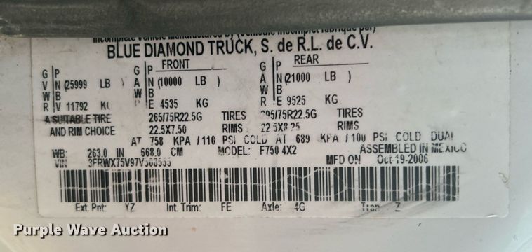 image for item DN0542 2007 Ford F750 Super Duty  winch truck