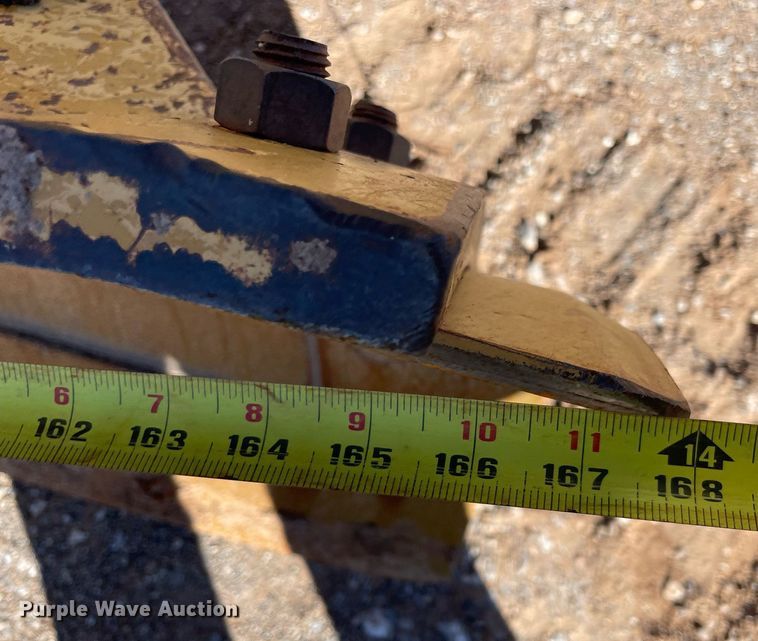 image for item DN3745 2007 Caterpillar 140H  motor grader