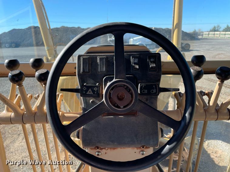 image for item DN3745 2007 Caterpillar 140H  motor grader