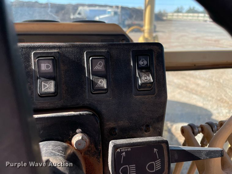 image for item DN3745 2007 Caterpillar 140H  motor grader