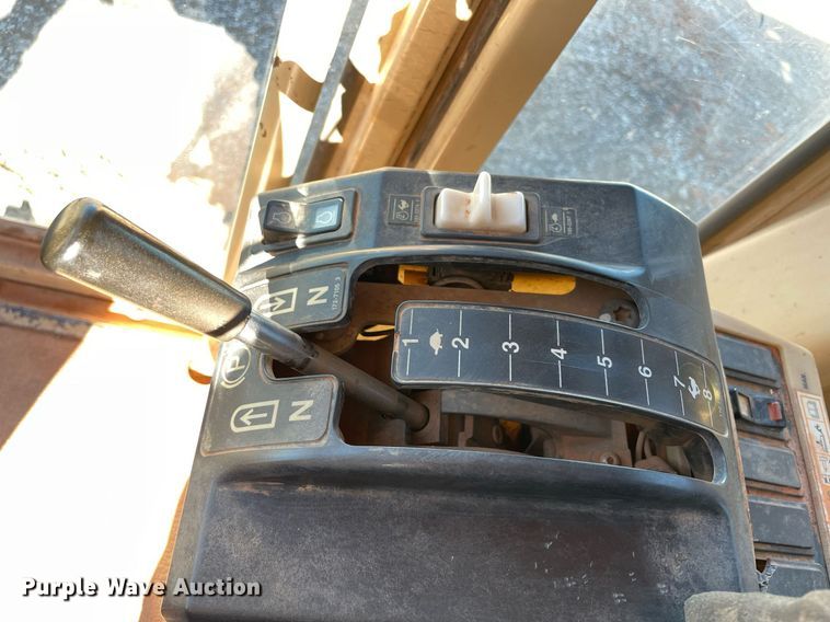 image for item DN3745 2007 Caterpillar 140H  motor grader