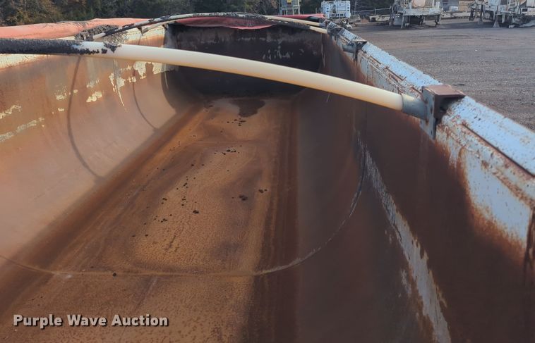 image for item DN3749 2011 Hilbilt 24-3/16 HD XL  end dump trailer