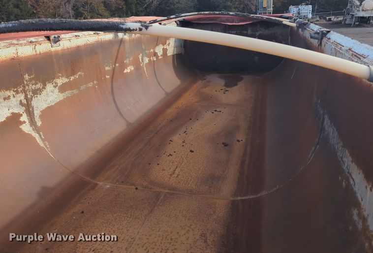 image for item DN3749 2011 Hilbilt 24-3/16 HD XL  end dump trailer