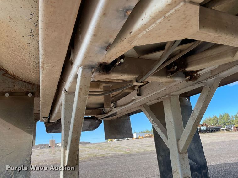 image for item DN3749 2011 Hilbilt 24-3/16 HD XL  end dump trailer