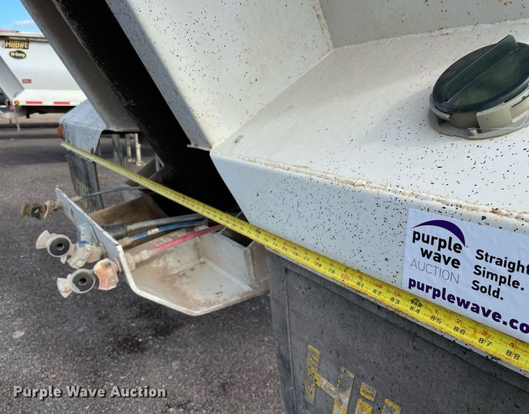 image for item DN3749 2011 Hilbilt 24-3/16 HD XL  end dump trailer