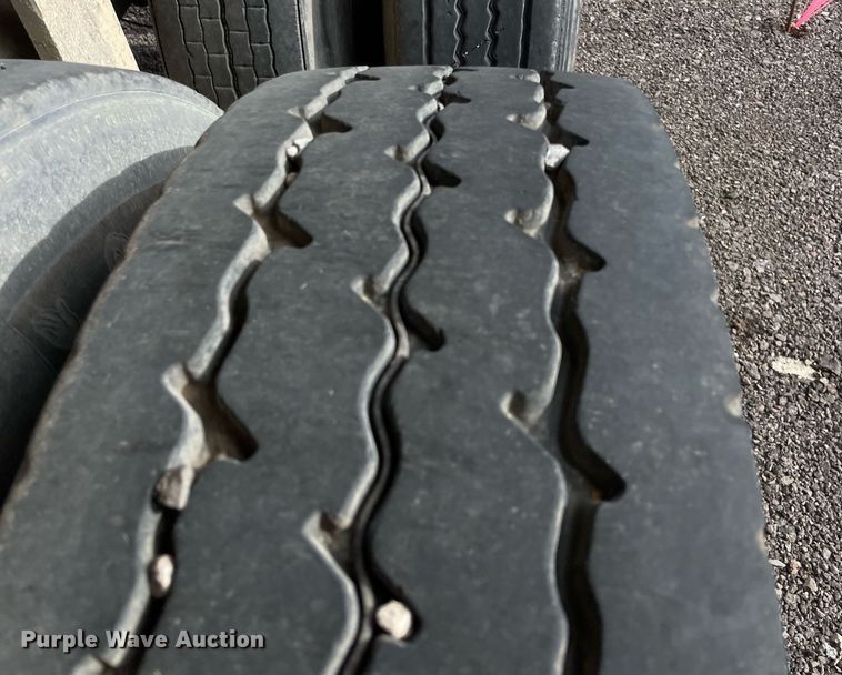 image for item DN3749 2011 Hilbilt 24-3/16 HD XL  end dump trailer