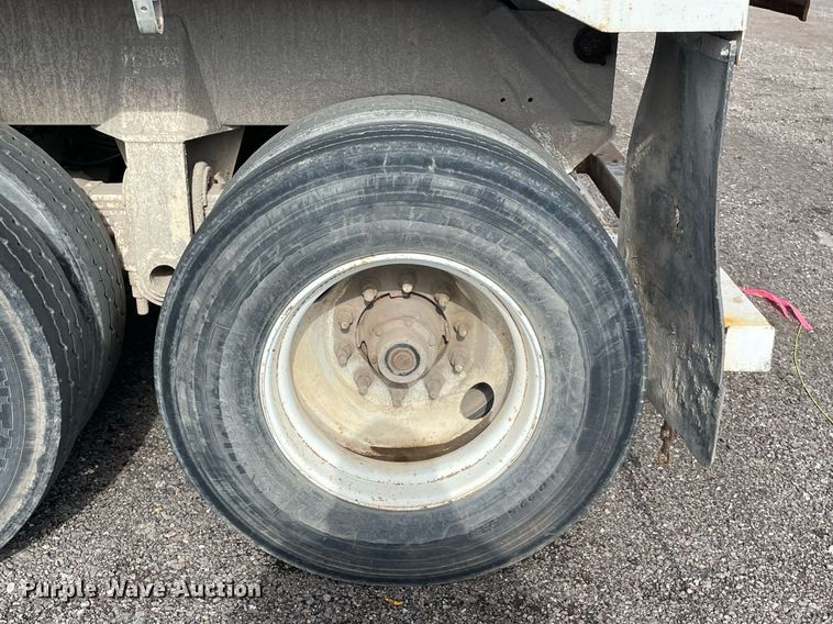 image for item DN3749 2011 Hilbilt 24-3/16 HD XL  end dump trailer