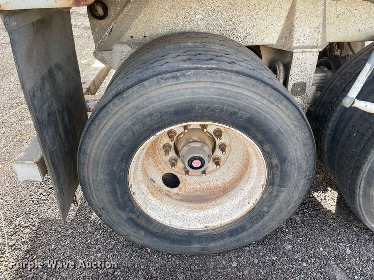 image for item DN3749 2011 Hilbilt 24-3/16 HD XL  end dump trailer