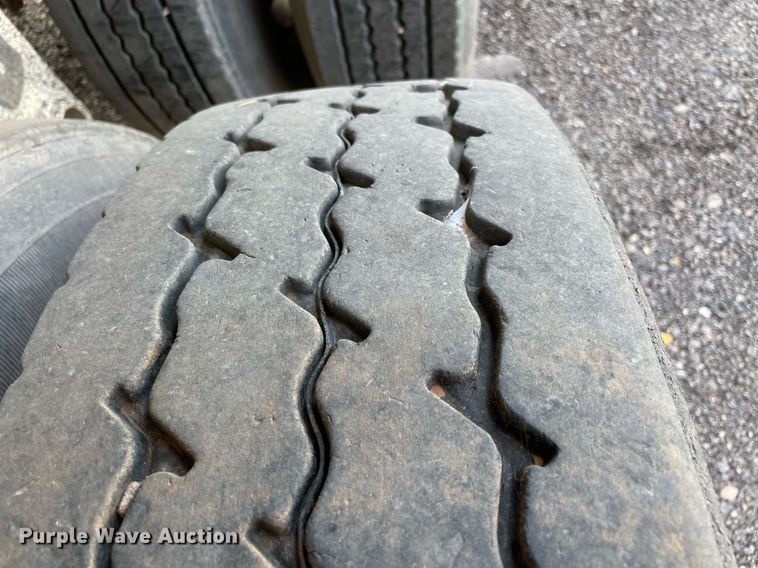 image for item DN3749 2011 Hilbilt 24-3/16 HD XL  end dump trailer