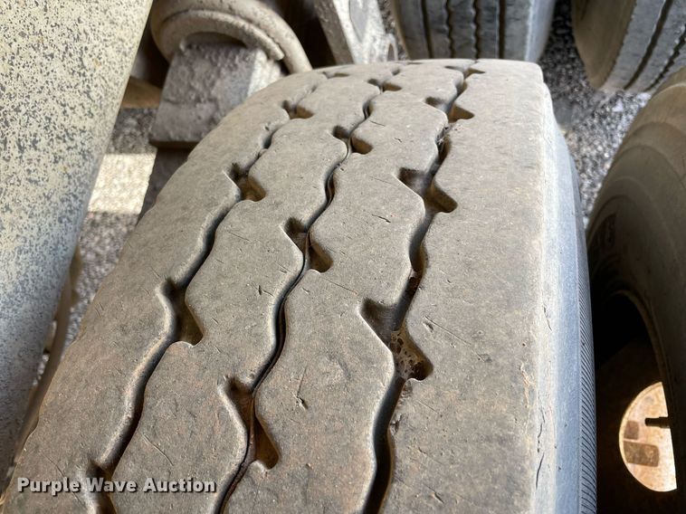 image for item DN3749 2011 Hilbilt 24-3/16 HD XL  end dump trailer