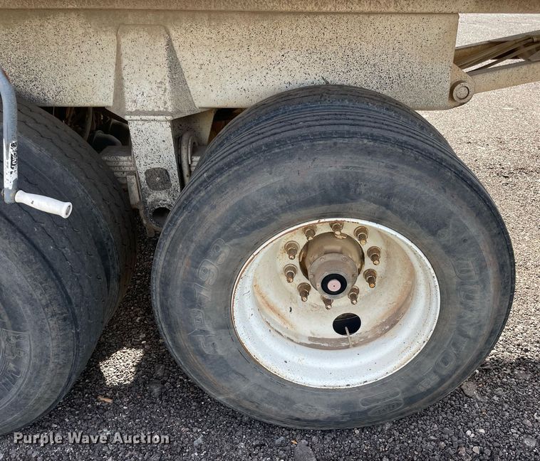 image for item DN3749 2011 Hilbilt 24-3/16 HD XL  end dump trailer