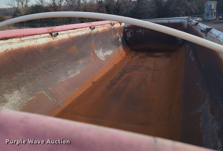 image for item DN3750 2011 Hilbilt  24-3/16 HD XL end dump trailer