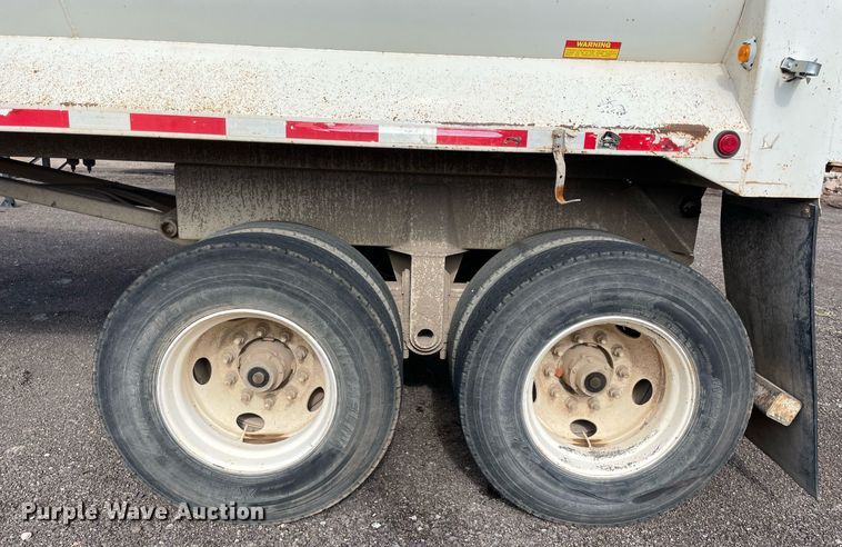 image for item DN3750 2011 Hilbilt  24-3/16 HD XL end dump trailer
