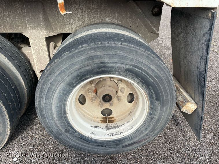 image for item DN3750 2011 Hilbilt  24-3/16 HD XL end dump trailer