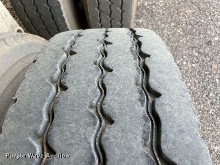 image for item DN3750 2011 Hilbilt  24-3/16 HD XL end dump trailer