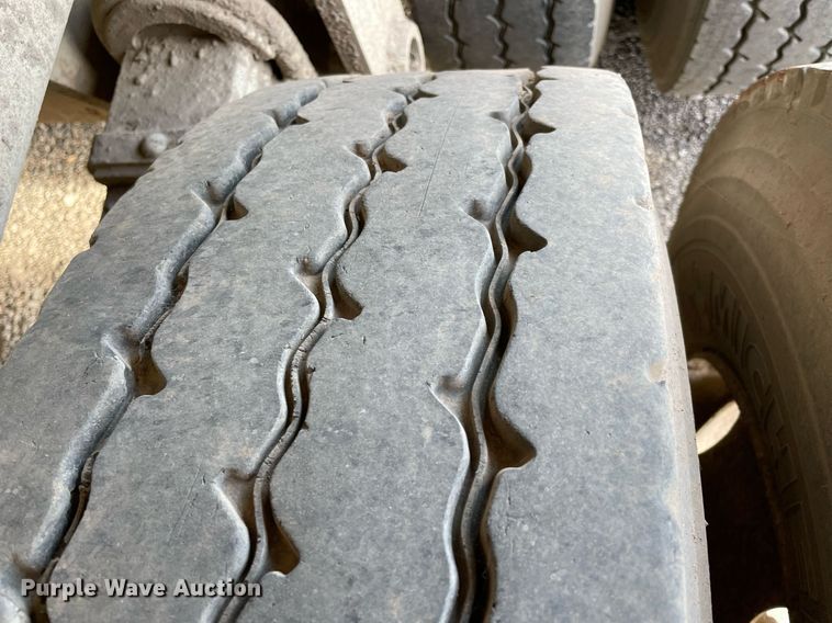 image for item DN3750 2011 Hilbilt  24-3/16 HD XL end dump trailer