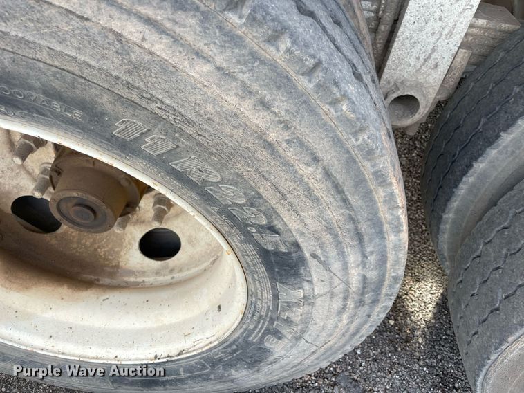 image for item DN3750 2011 Hilbilt  24-3/16 HD XL end dump trailer