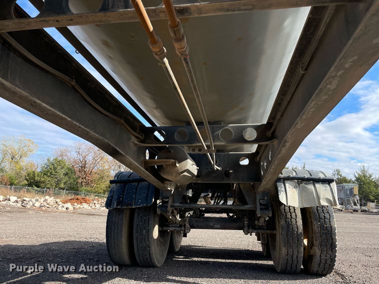 image for item DN3751 1999 Smithco SC2002  side dump trailer