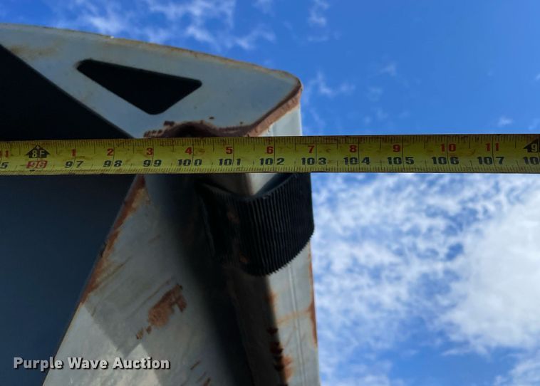 image for item DN3751 1999 Smithco SC2002  side dump trailer