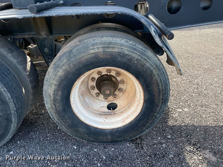 image for item DN3751 1999 Smithco SC2002  side dump trailer