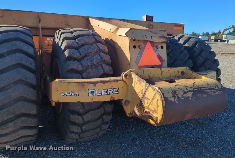 image for item DN3753 2014 John Deere 2112E  scraper