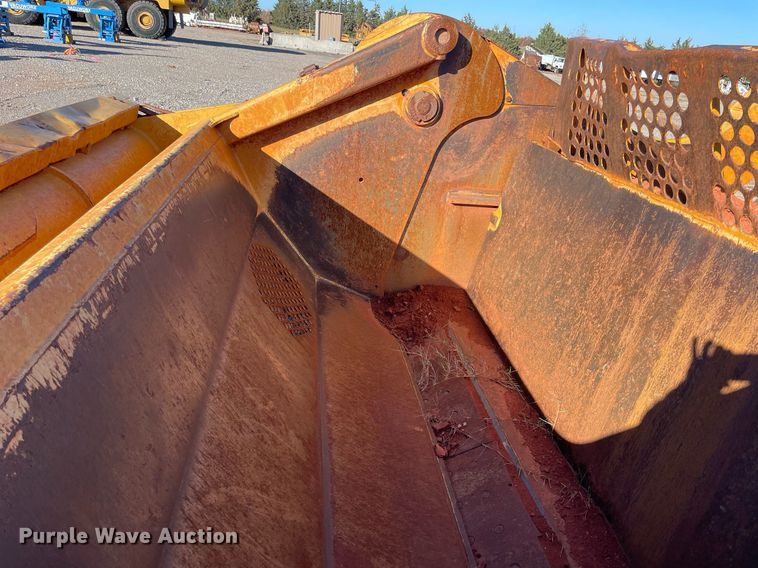 image for item DN3754 2014 John Deere 1810E  scraper