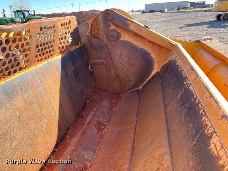 image for item DN3754 2014 John Deere 1810E  scraper