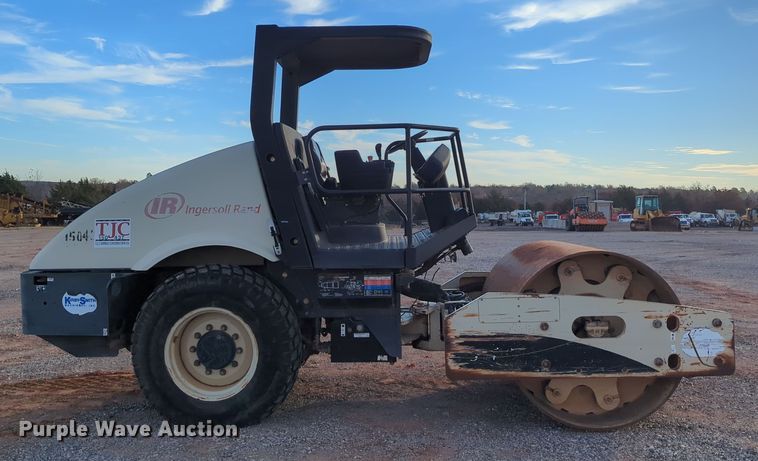 image for item DN3758 2007 Ingersoll Rand SD-70D TF single drum roller