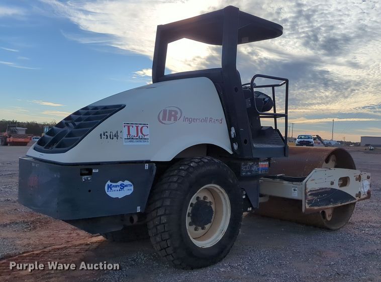 image for item DN3758 2007 Ingersoll Rand SD-70D TF single drum roller