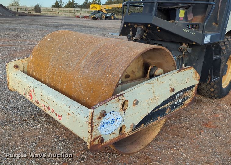 image for item DN3758 2007 Ingersoll Rand SD-70D TF single drum roller