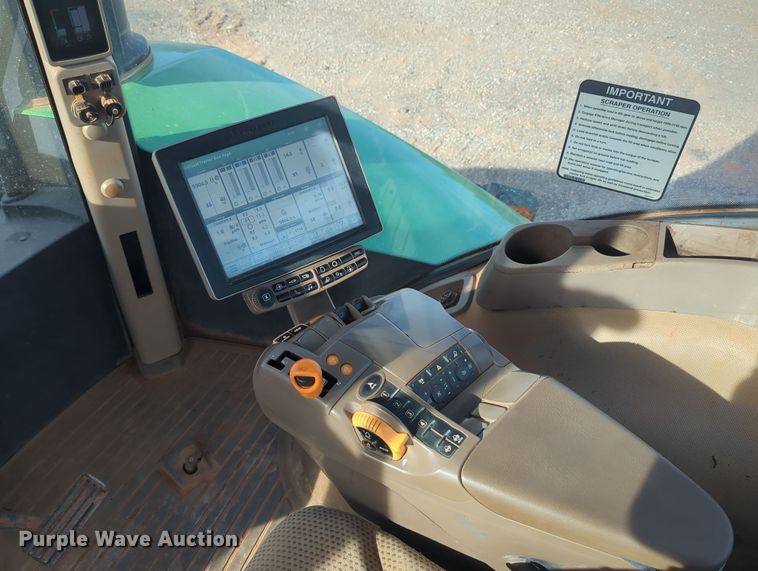 image for item DN3759 2015 John Deere 9470R Scraper Special  4WD tractor