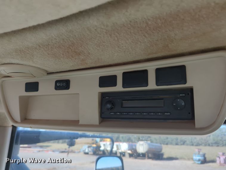 image for item DN3759 2015 John Deere 9470R Scraper Special  4WD tractor