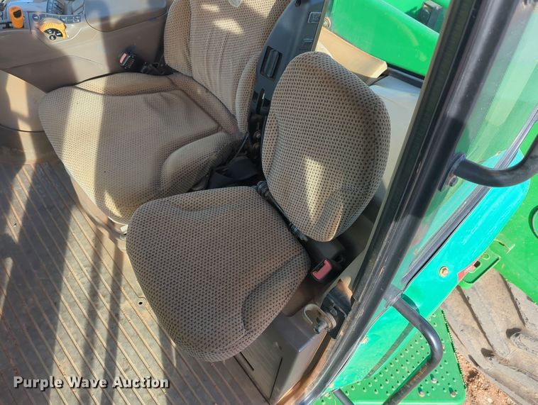 image for item DN3759 2015 John Deere 9470R Scraper Special  4WD tractor