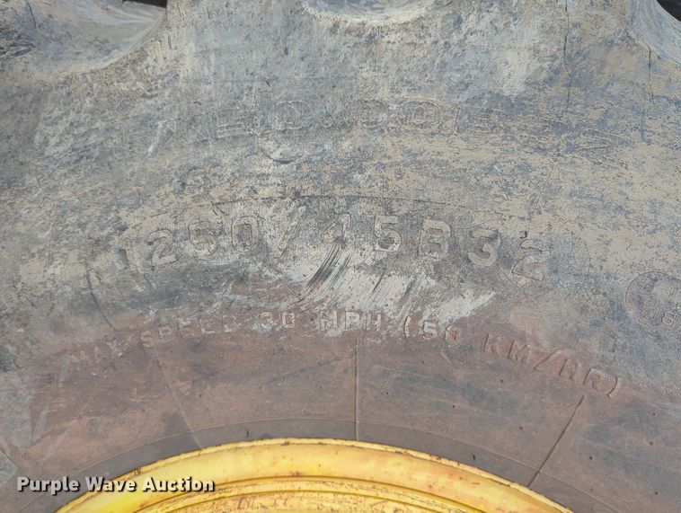 image for item DN3759 2015 John Deere 9470R Scraper Special  4WD tractor