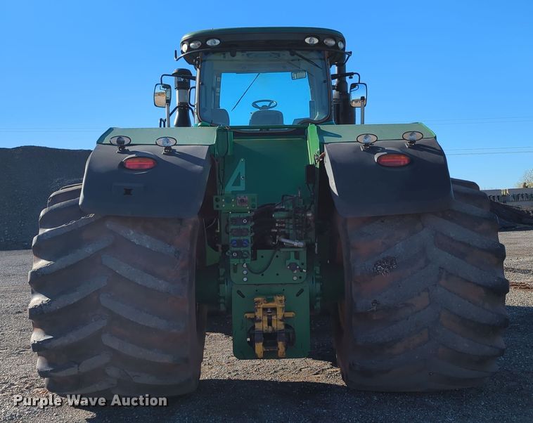 image for item DN3760 2015 John Deere 9470R Scraper Special  4WD tractor