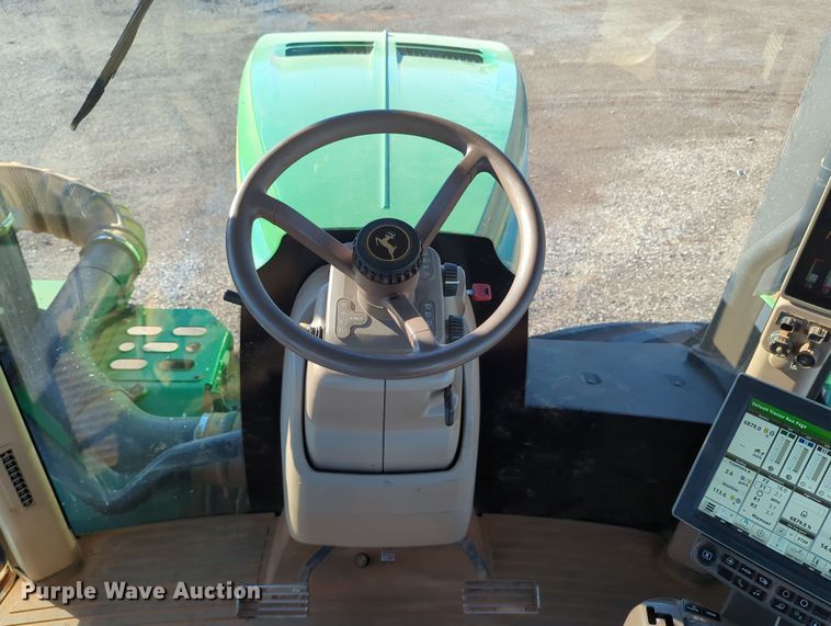 image for item DN3760 2015 John Deere 9470R Scraper Special  4WD tractor