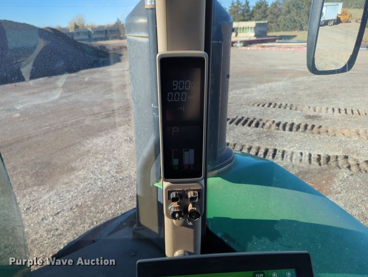 image for item DN3760 2015 John Deere 9470R Scraper Special  4WD tractor