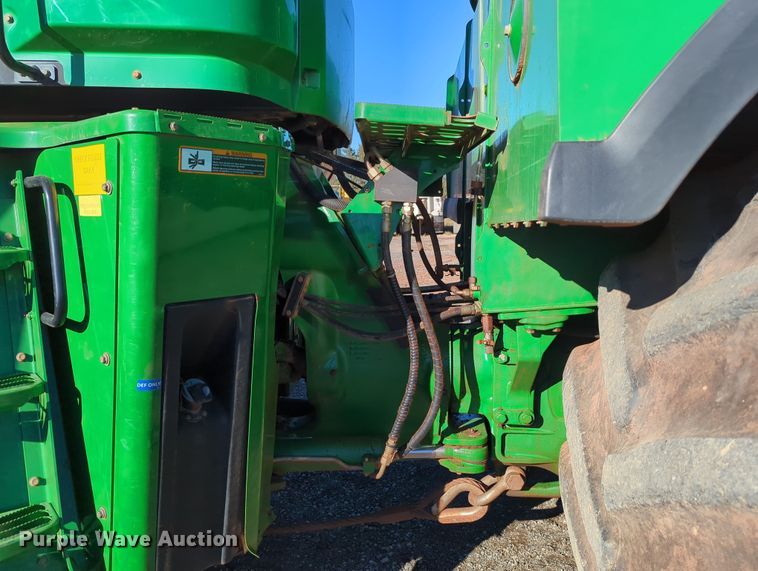 image for item DN3760 2015 John Deere 9470R Scraper Special  4WD tractor