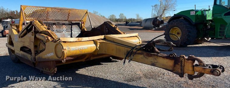 image for item DN3761 2005 John Deere 1810E scraper