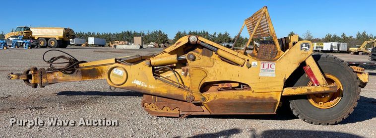 image for item DN3761 2005 John Deere 1810E scraper