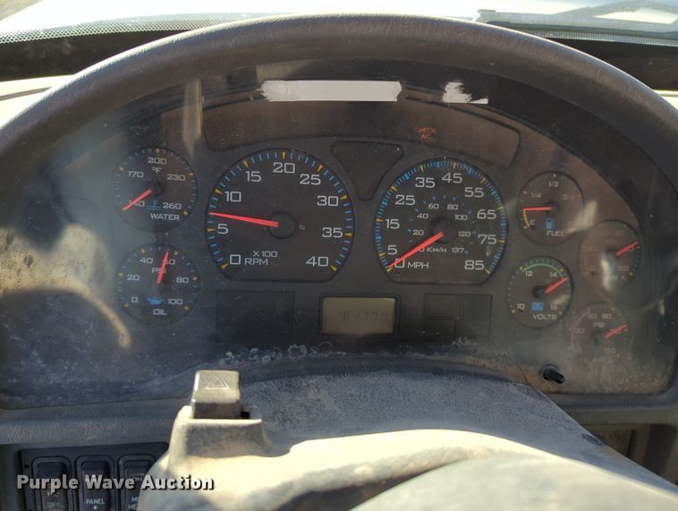 image for item DN3764 2007 International  7400 water truck