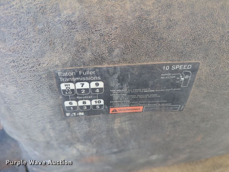 image for item DN3764 2007 International  7400 water truck