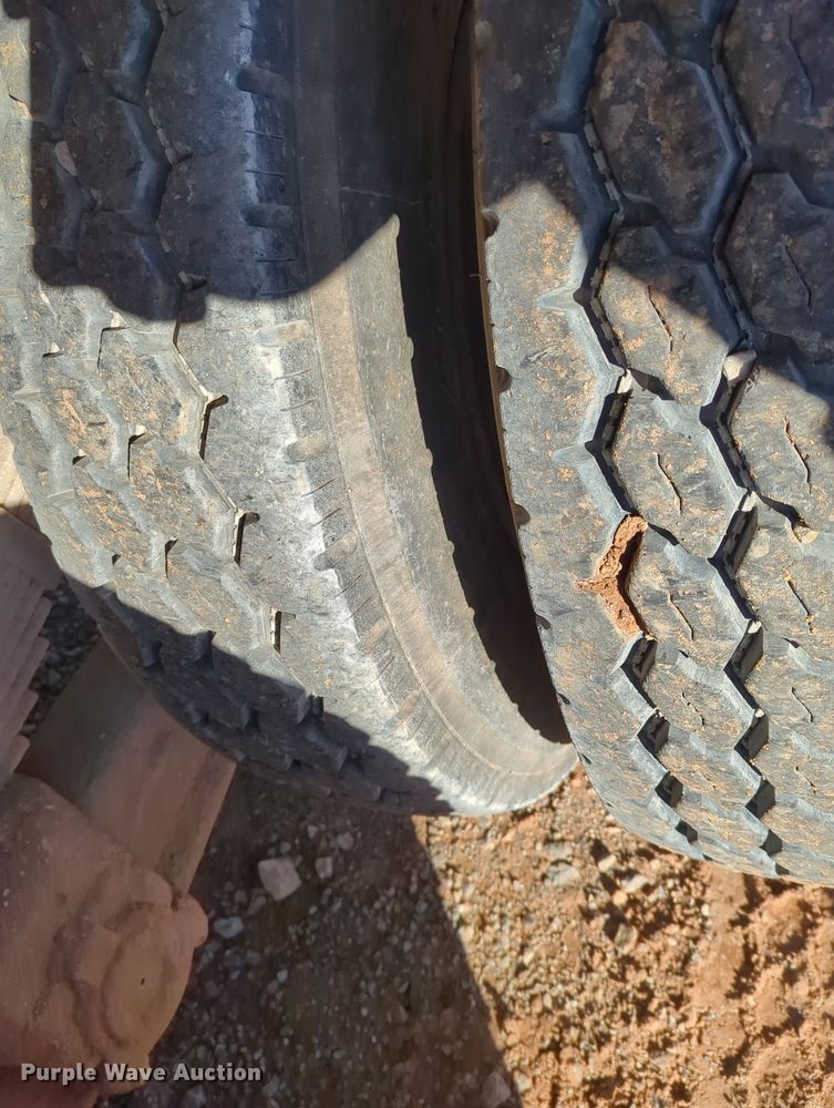 image for item DN3764 2007 International  7400 water truck