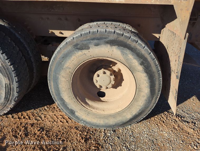 image for item DN3764 2007 International  7400 water truck