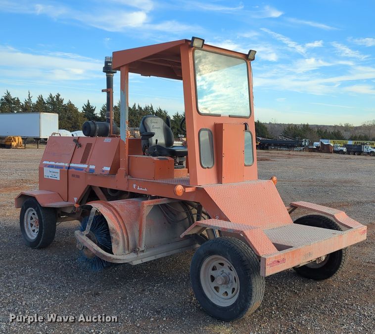 image for item DN3765 2013 Broce KR350 broom