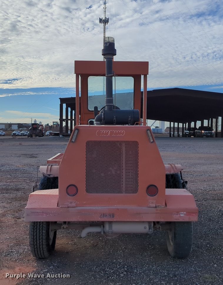 image for item DN3765 2013 Broce KR350 broom